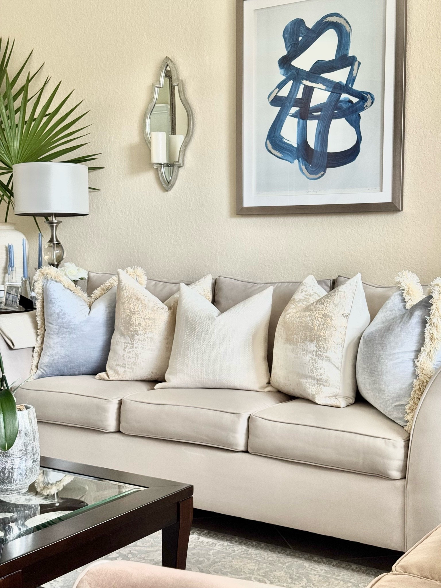 🤍Neutral Sofa Styling Using Affordable Throw Pillow Covers!

Living Room Refresh | Home Decor | Designer Looks for Less | Summer Decor #amazonhome

#LTKHome #LTKSeasonal