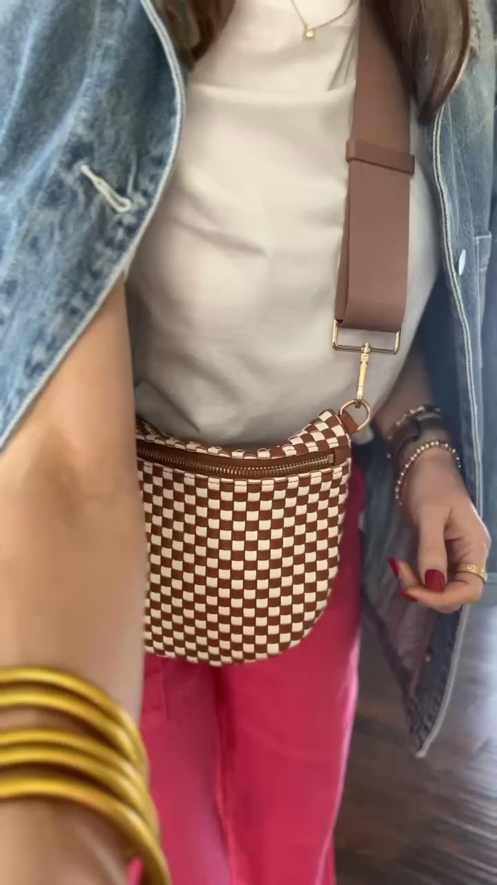 These bright, cheery, pink Athleta linen pants are less than $52 today! This whole outfit with the amazing Quince chore jacket and Amazon braided handbag makes me SO HAPPY!

#LTKSaleAlert #LTKgrwm #LTKootd