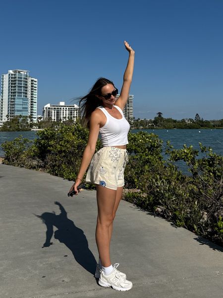 Afternoon Sarasota walks 🤍❤️



#LTKActive #LTKstyletip