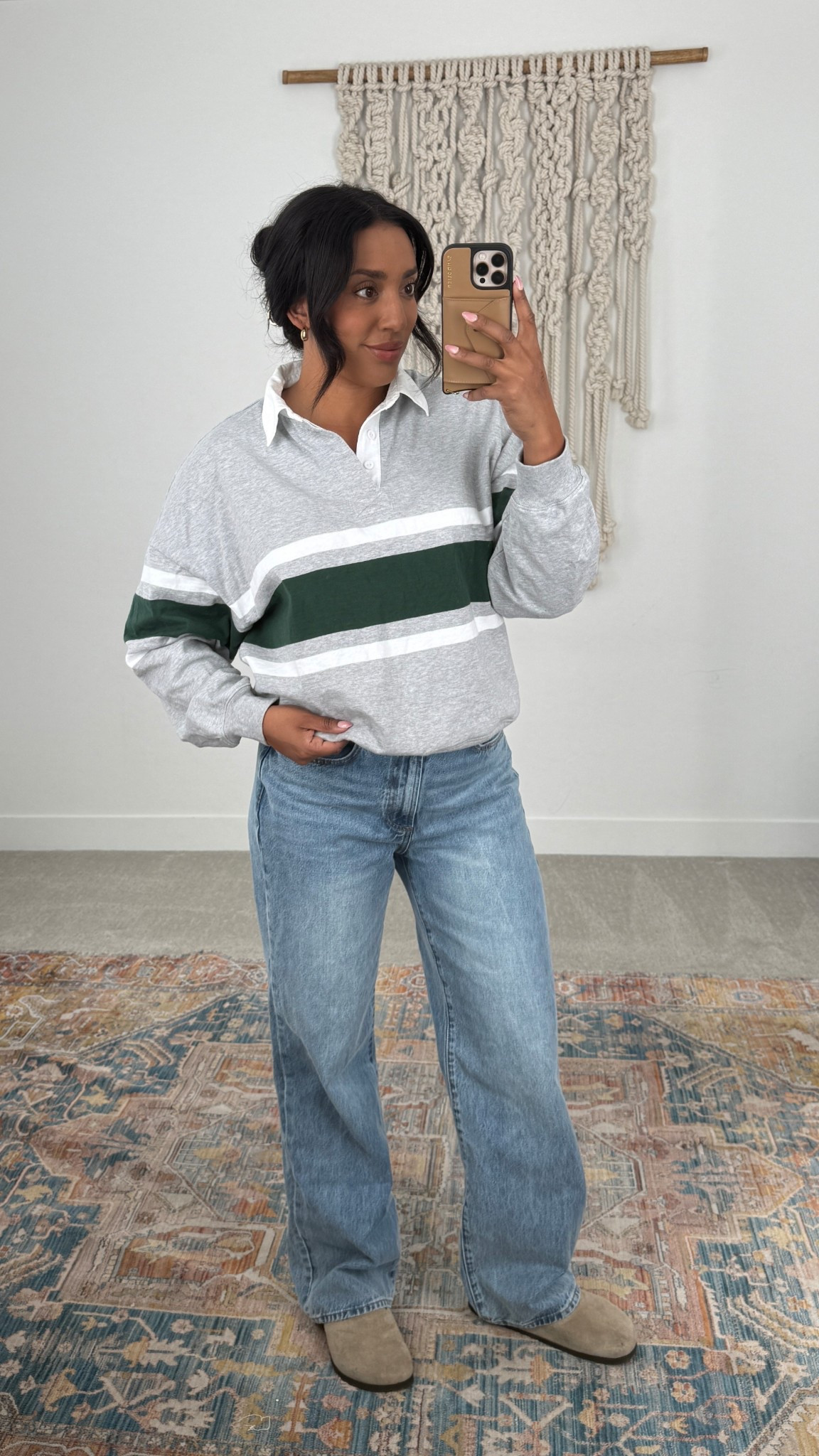 This outfit on repeat lately! Size 31 Tall in jeans and M in top!
@Aritzia 

#LTKgrwm #LTKootd #LTKMidsize