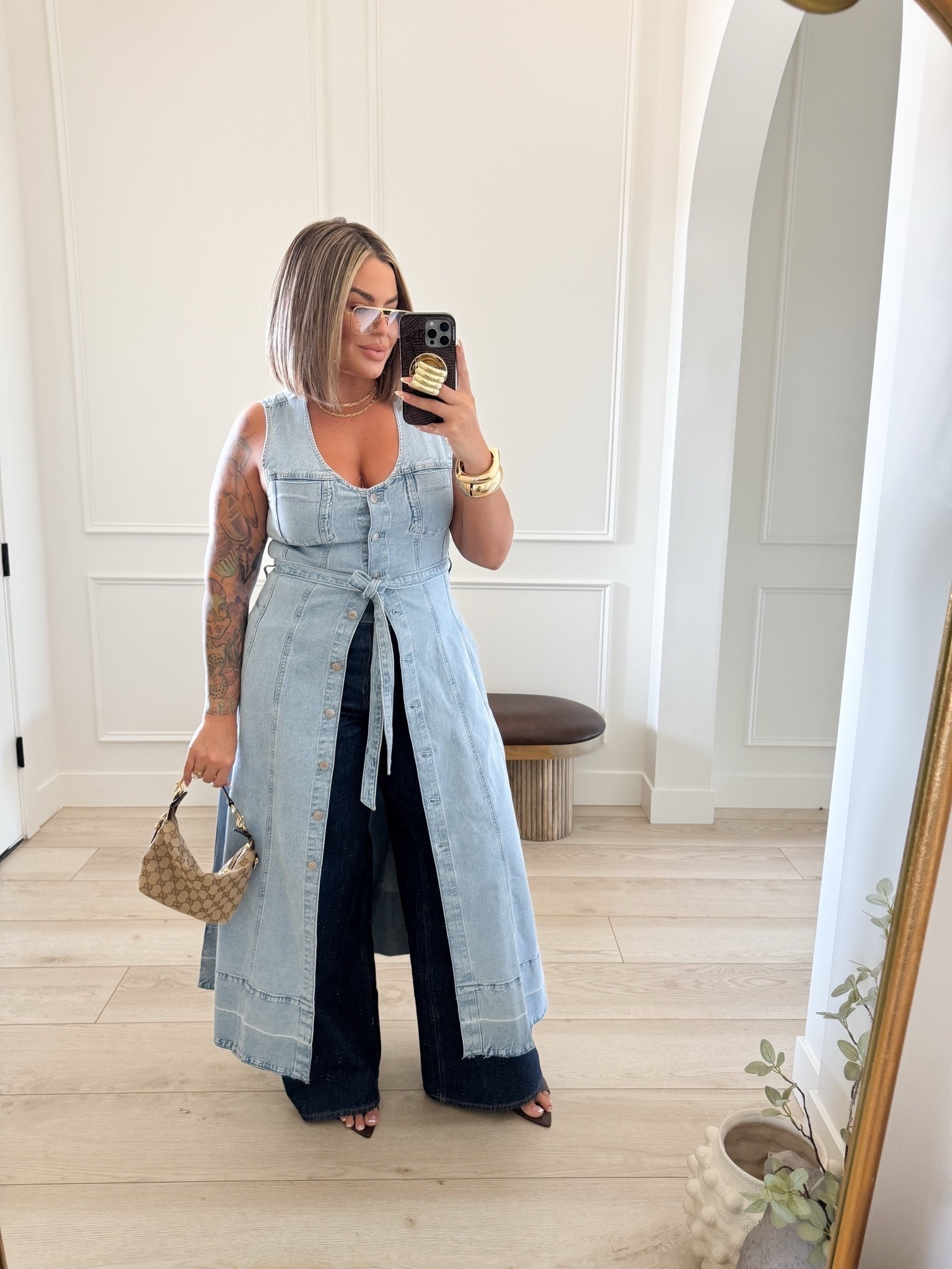 Dress L tall I’m 5’5 
Jeans 31 long they are one of my favs, I have them in 3 colors. Fit is incredible. 

#gap

Comment SHOP below to receive a DM with the link to this post on my LTK ⬇ https://liketk.it/6j7CD

https://liketk.it/6j7CD