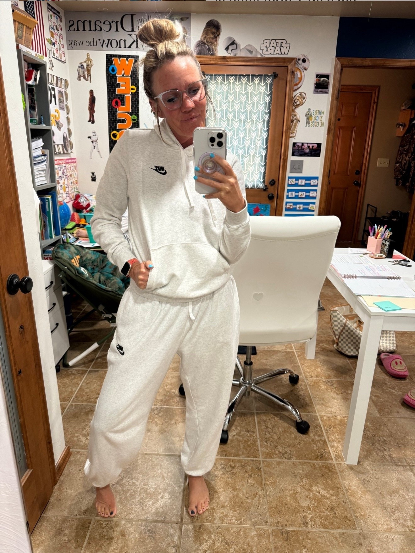 Serving looks and comfort — this Nike set is basically a hug in outfit form. Catch me wearing this on repeat.
#NikeFit #ComfyAndCute #OOTD #AthleisureVibes #StreetStyle #NikeStyle #WearingWell #StyleInspo #SetLife #ChicAndComfy #CozyGoals 

#LTKGiftGuide #LTKHoliday #LTKootd