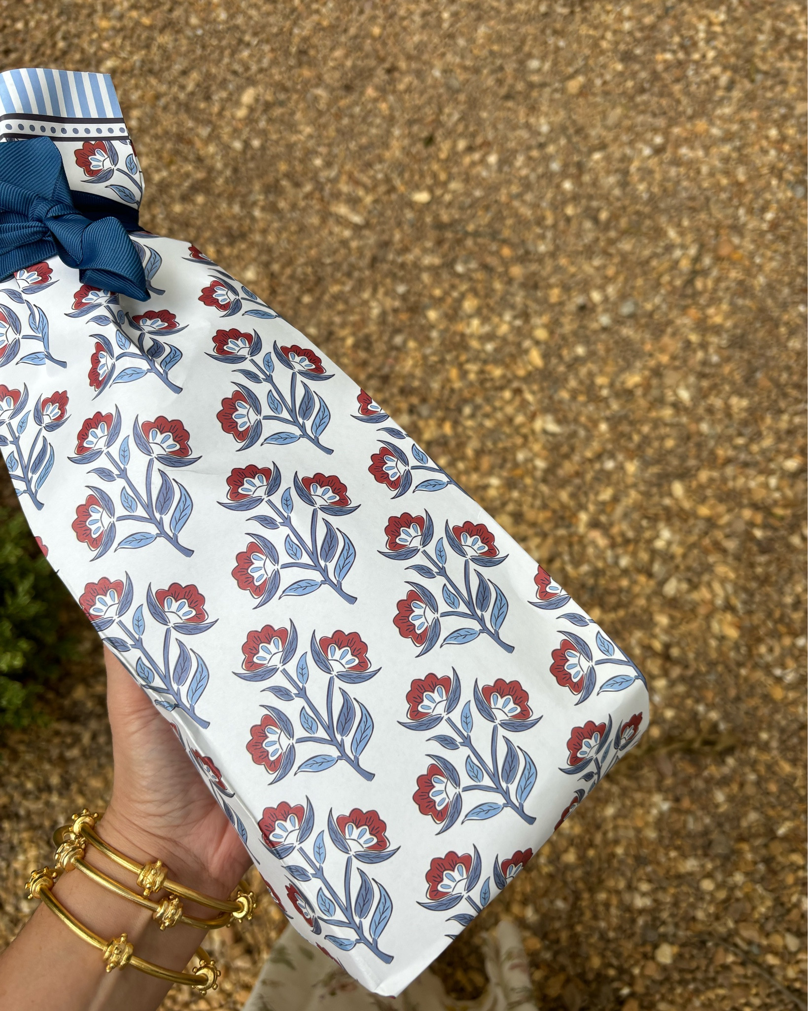 WH Hostess just unveiled the most stylish paper wine bags - ideal for dressing up your hostess gift! Plus, you can pair the pattern with their best-selling napkins. 