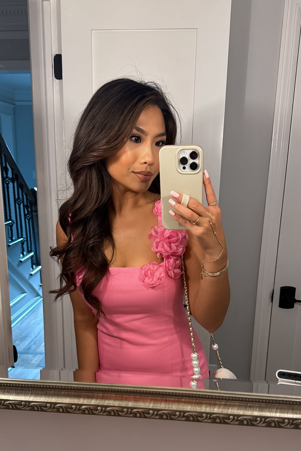 Last night’s glam

Mixed my favorite Armani foundation with the fluid sheer in shade 10 for extra glow

Makeup:
Foundation - 6.25
Fluid sheer - 10
Blush duo - she’s so LA
Bronzer duo - she’s sculpted
Powder blush - Hope
Highlighter - Flaunt 

Lip combo:
Lipliner - PNUT BUTTA
Lipstick - Breathless
Lipgloss - she’s expensive