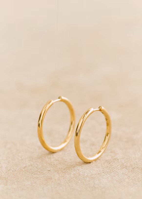 Eva Medium Hoops - Gold - Majority recycled brass - Sézane | Sezane Paris - US