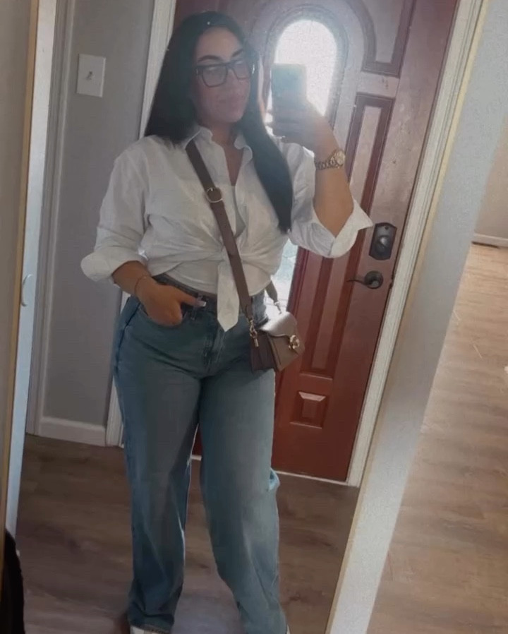 Once 30 hit & my body changed I had to literally get rid of EVERY JEAN I owned. No more smalls and or tiny size 6 jeans from high school 🤣

@oldnavy has me covered with their Curvy jeans! Follow me on @shop.ltk to get my exact pair! LINK IN BIO & STORIES

#oldnavystyle #curvyfashion #midsizefashion #comfyjeans #curvyjeans

#LTKItBag #LTKStyleTip #LTKMidsize

#LTKStyleTip #LTKShoeCrush #LTKWorkwear