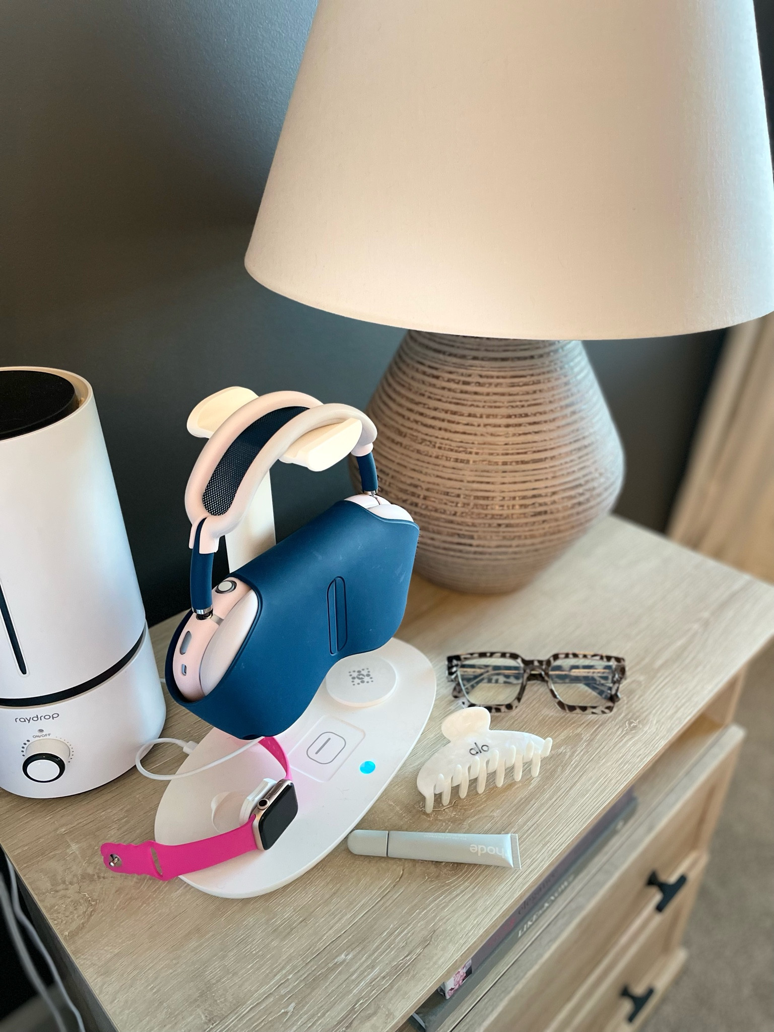 Night stand essentials 

#LTKhome