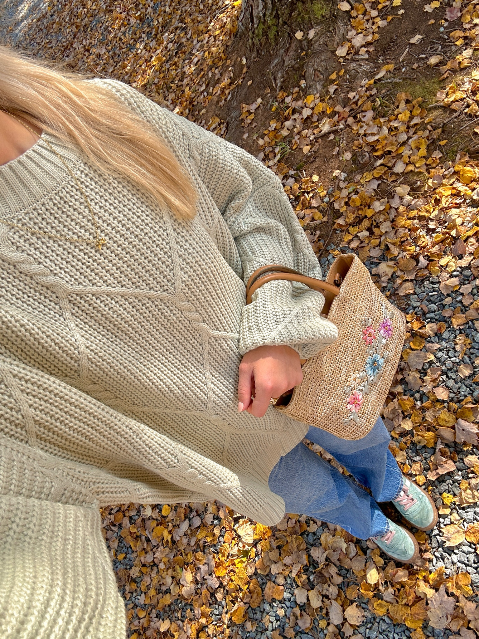 I thrifted the bag, my shoes are from Coolway but they aren’t on LTK, and my necklace is from a littles & co!🫶🏻

Linked the sweater & jeans!
Code: HILLARY will help you save for the sweater 🌼


cozy sweaters, cozy finds, Abercrombie jeans, adidas sneakers 

#LTKSaleAlert #LTKSeasonal #LTKStyleTip