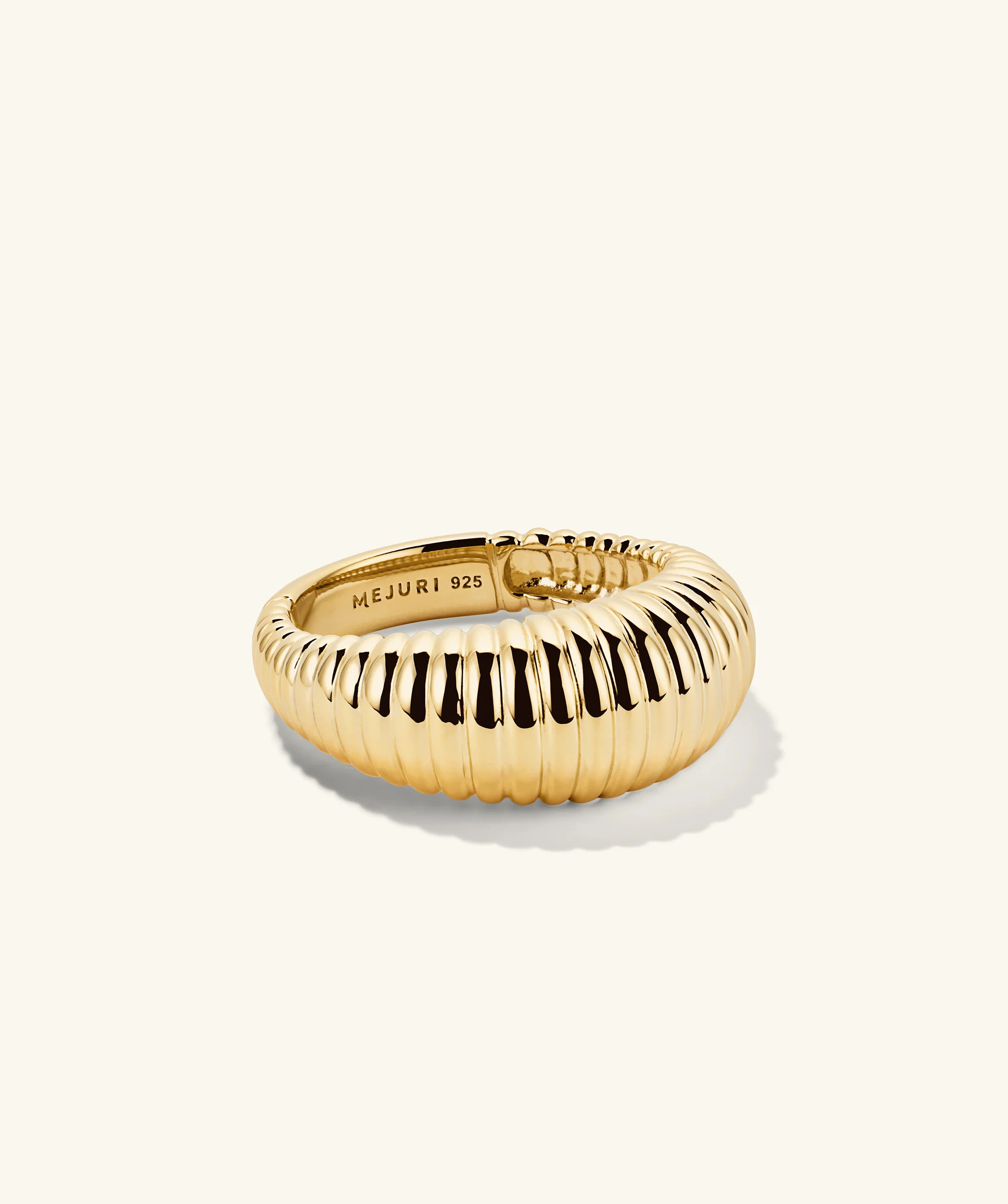 Dôme Texture Ring | Mejuri Fine Crew