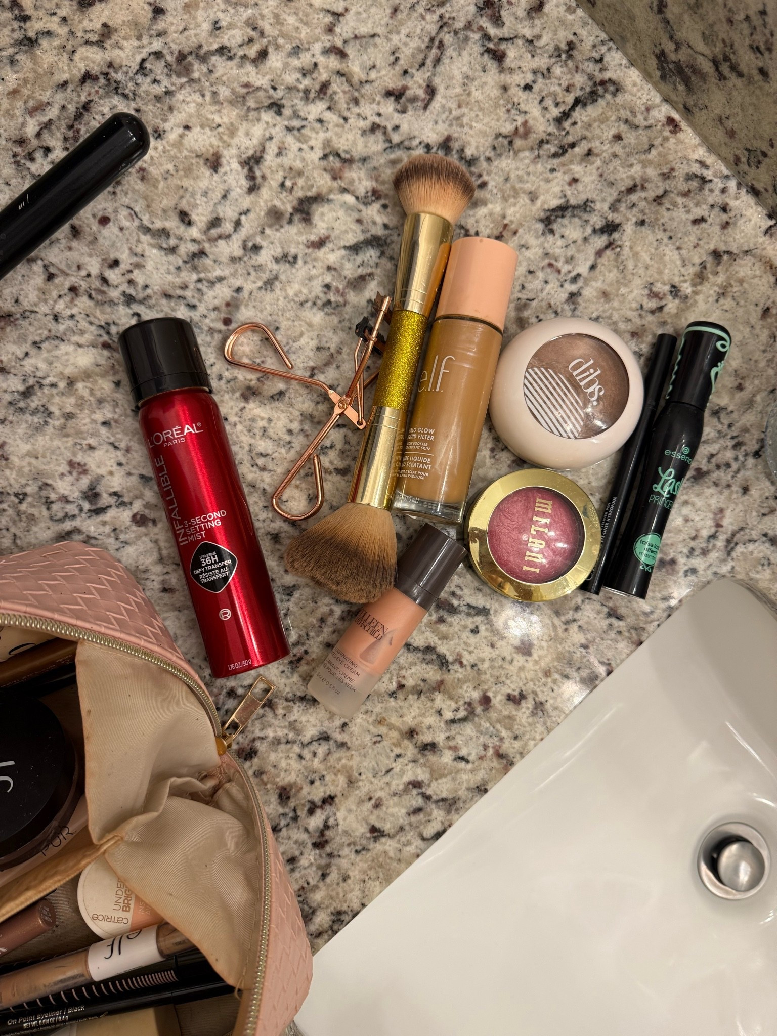 Everyday beauty, summer makeup

#LTKBeauty