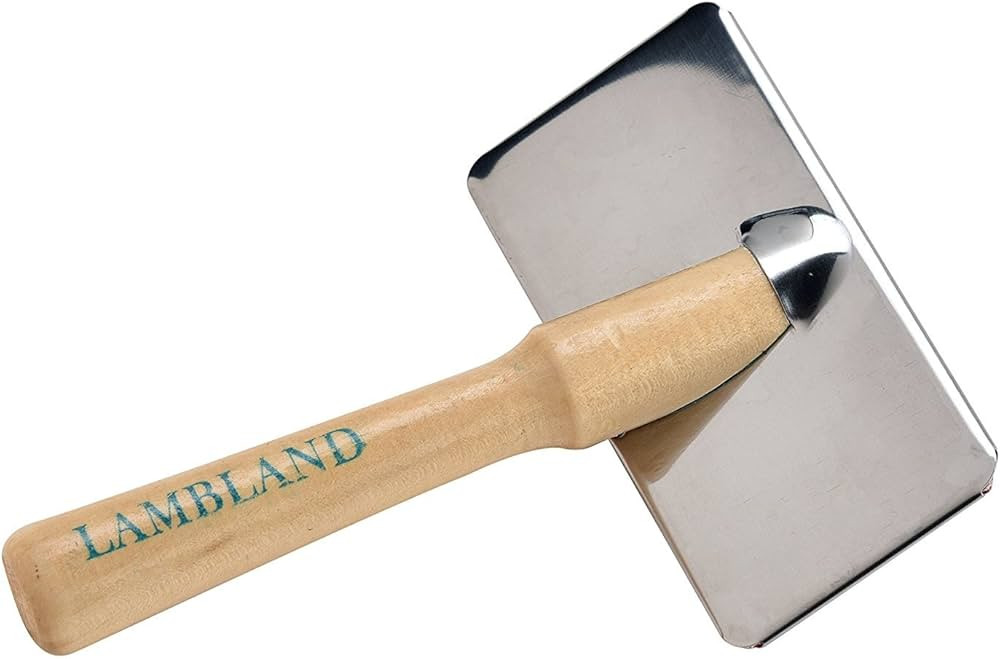 Lambland Sheepskin Rug Slicker Brush with Wooden Handle | Amazon (UK)