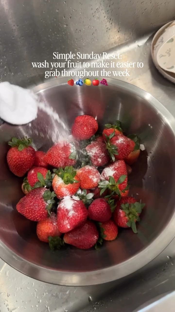 I’m not always the best at Sunday meal prepping, but there are two things we always TRY to do! 
1️⃣ my husband grills a bunch of meat for the week, & 2️⃣ prep our fruit!

Especially now that it’s summer my kids are eating more than ever!! Having washed fruit just makes it easier and offers a better option than chips! 🫐 Although we do loveee chips too 😉

#momreels #sundayreset #momsofinstagram #survivingsummer #sundayprepday

#LTKmomlife #LTKfoodie #LTKvlog