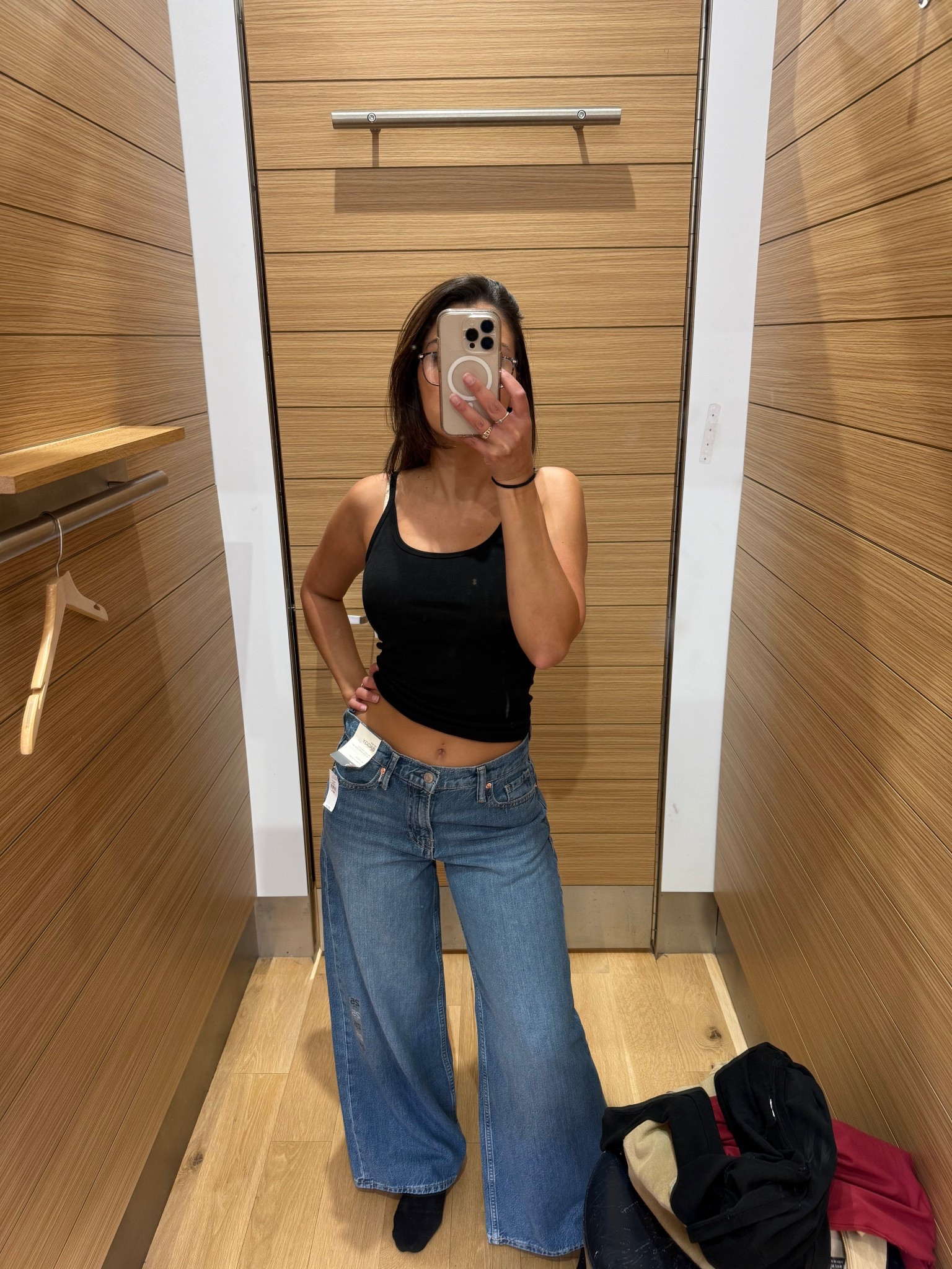 GAP jeans are 👌🏽 these fit perfectly. The most comfortable mid rise jeans I’ve ever worn 👖 

#gap #jeans #casual #ootd #tank #summer #fall 

#LTKFindsUnder50 #LTKFindsUnder100 #LTKStyleTip