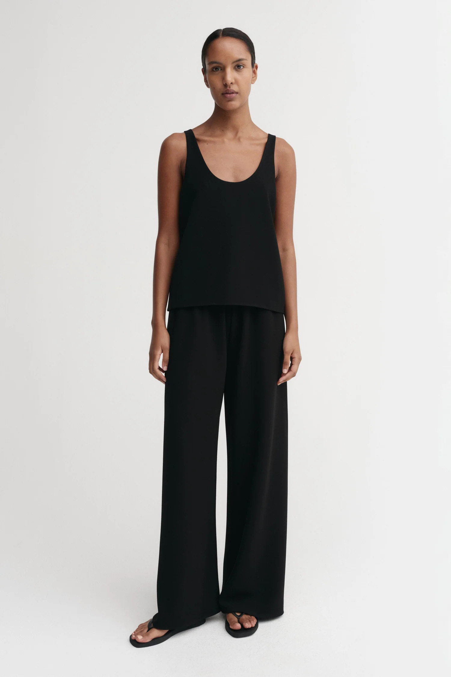 Romy Crepe Top, black | Almada Label