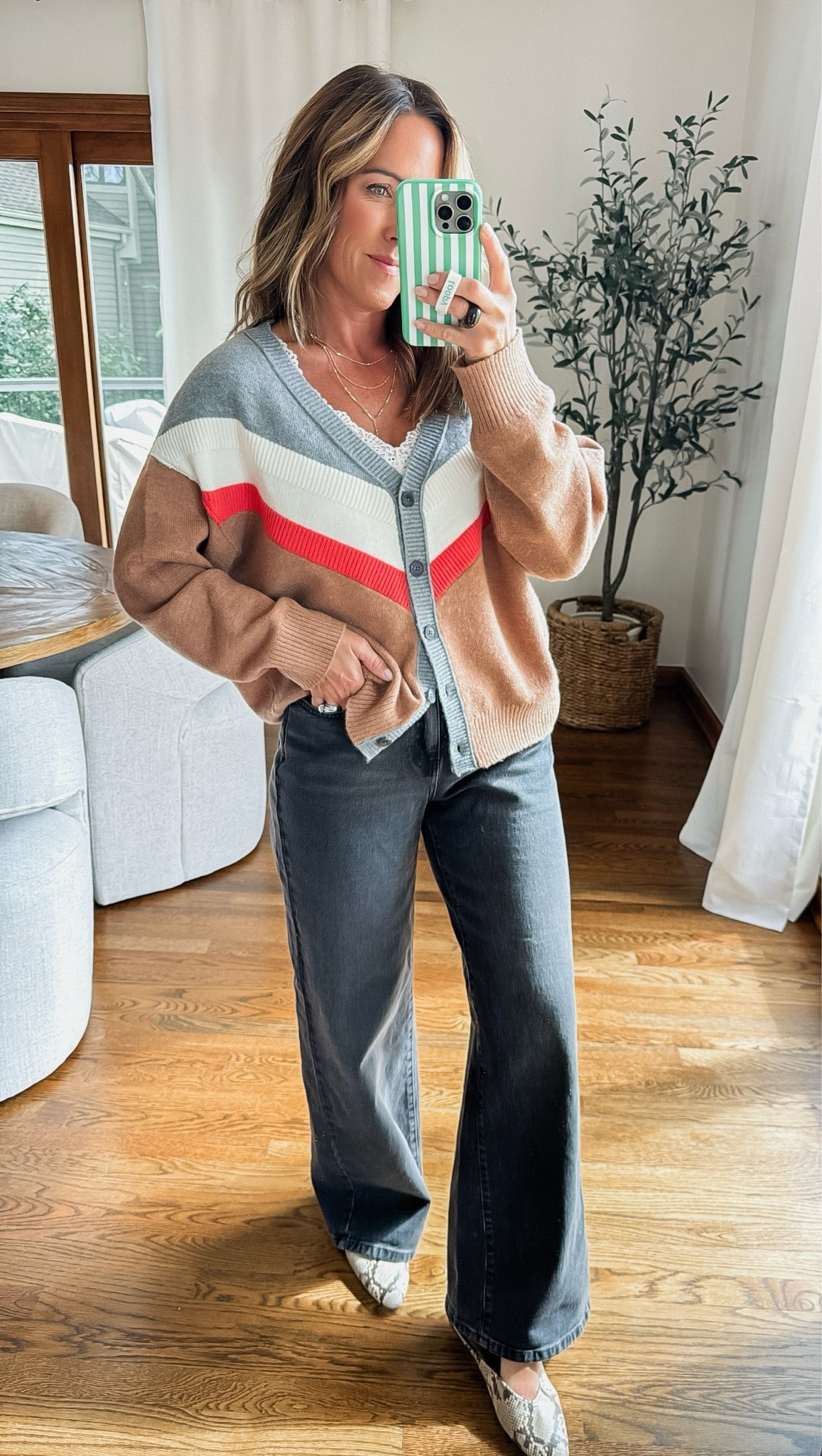 Fall styling 
XS sweater 
Jeans size 2

#LTKOver40 #LTKSeasonal