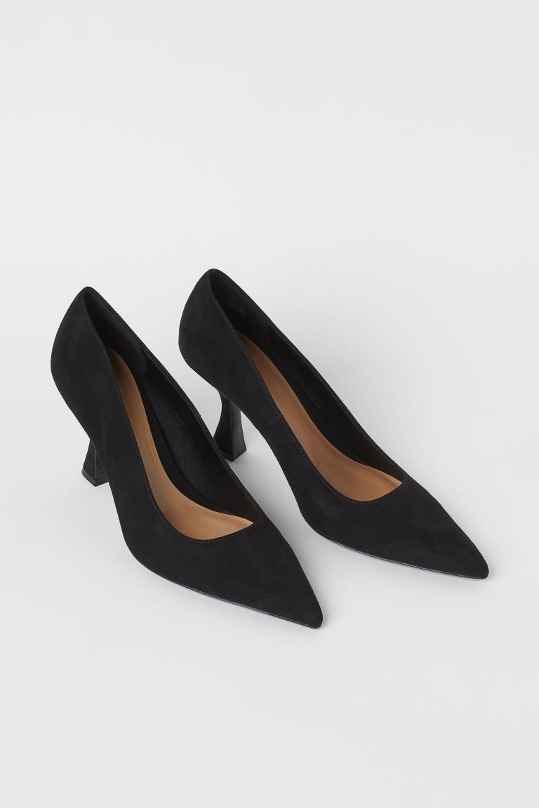 Pointed-toe Pumps
							
							$29.99 | H&M (US + CA)