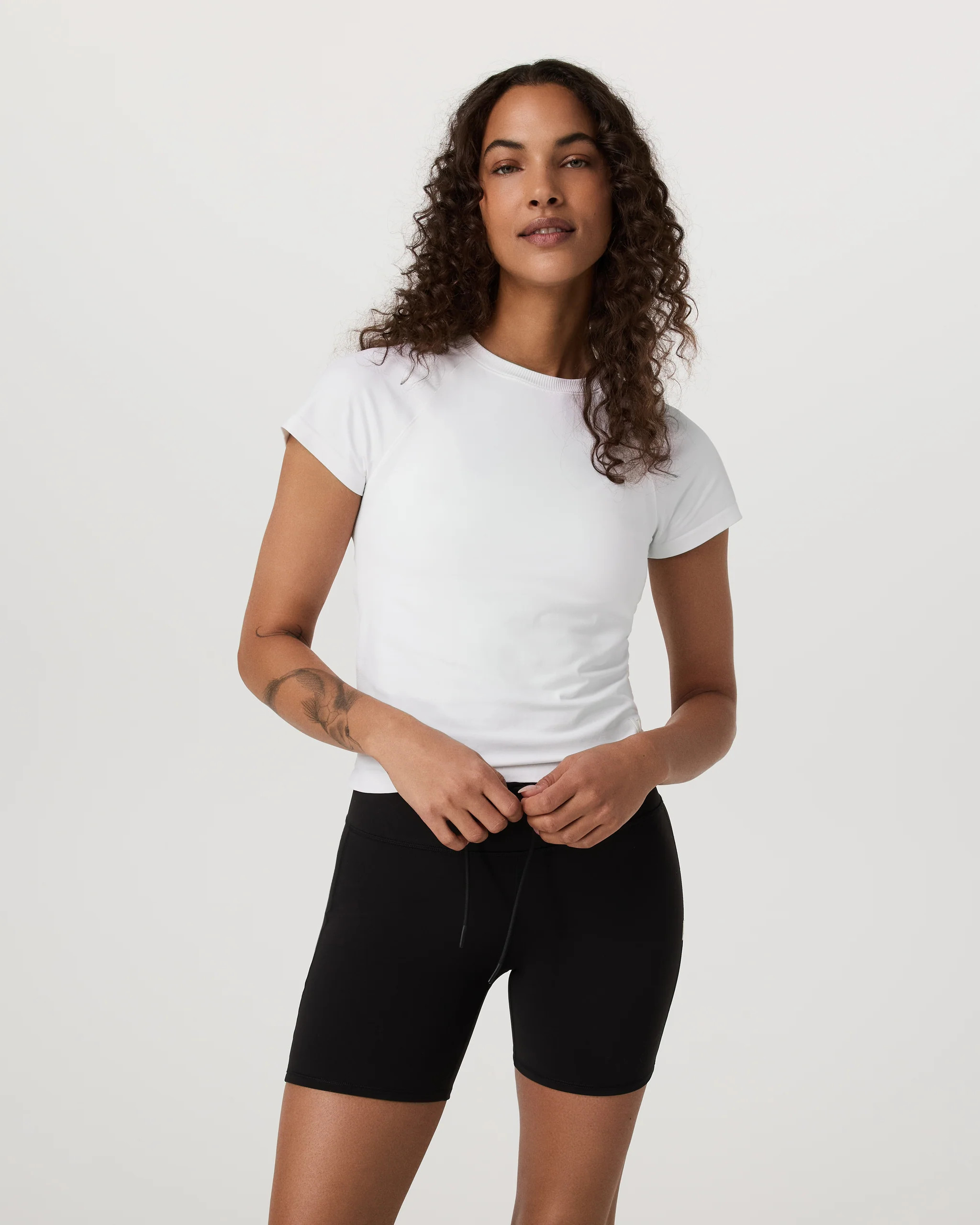 Short Sleeve Seamless Surge Tee | Vuori Clothing (US & Canada)