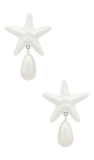 Favorite Starfish Drop Earrings in White & Pearl

              
    
        
        
         ... | Revolve Clothing (Global)