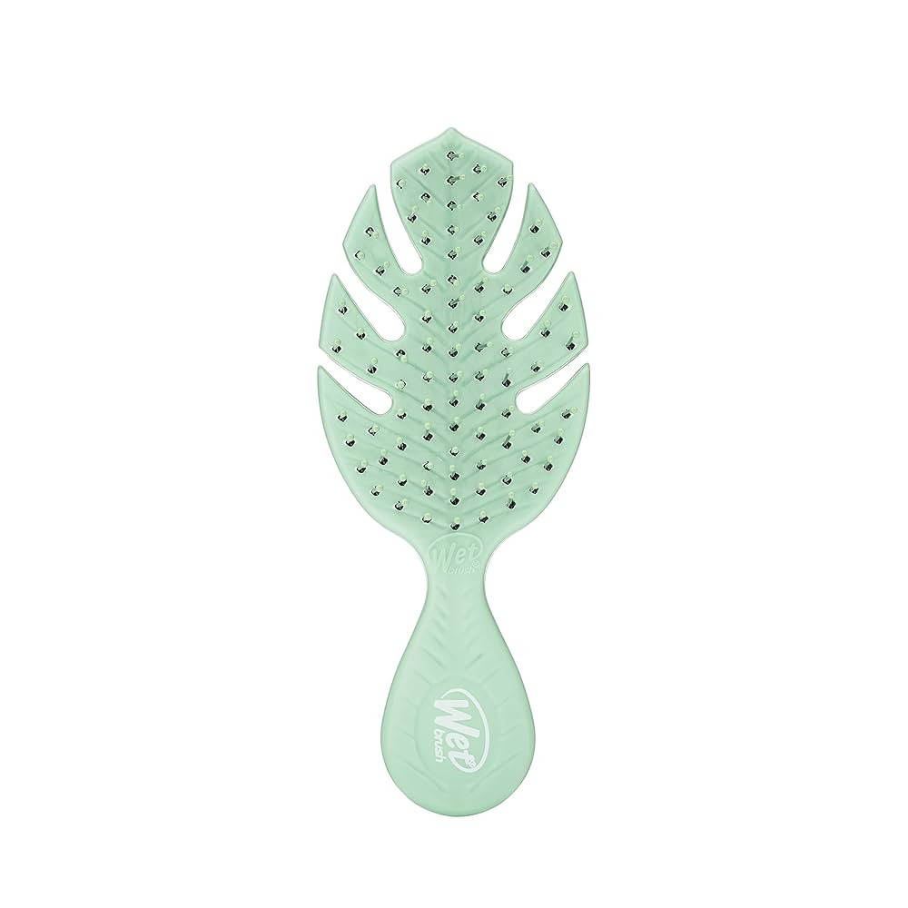 Wet Brush Go Green Mini Detangler, Green - Detangling Travel Hair Brush - Ultra-Soft IntelliFlex ... | Amazon (US)
