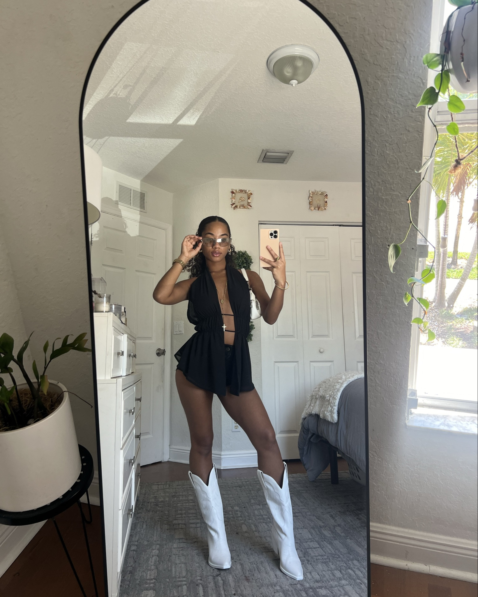 Xxs | 5’1 

#LTKparties #LTKfindsunder100 #LTKFestival