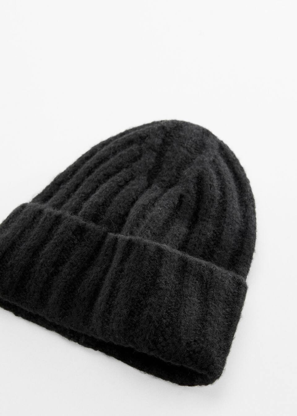 Recherche: Bonnet (14) | Mango France | MANGO (FR)