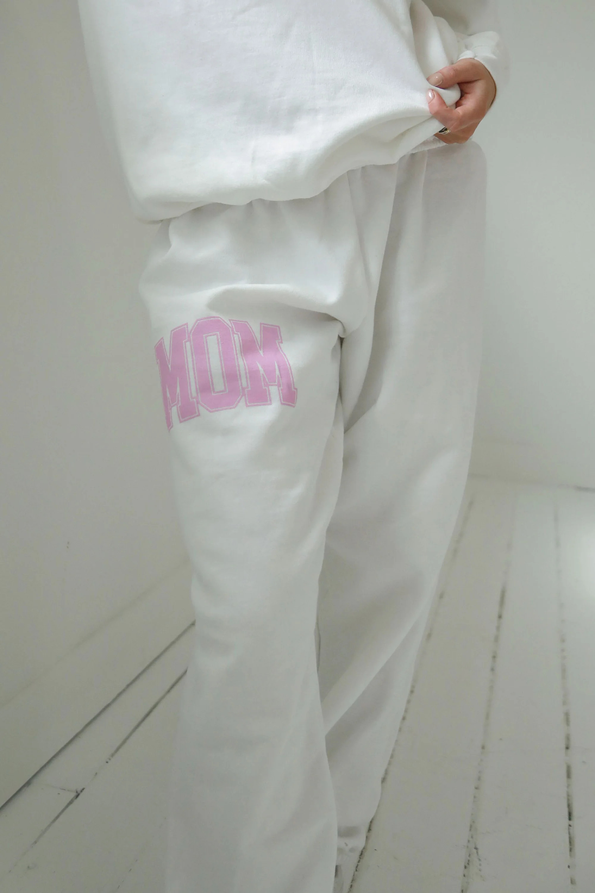 friday + saturday: mom sweatpants - pink | RIFFRAFF