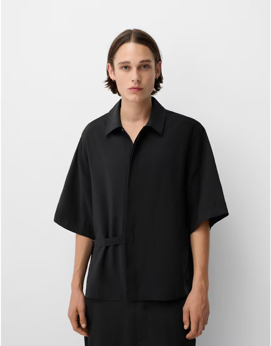Bershka Collection front boxy shirt in black | ASOS (Global)