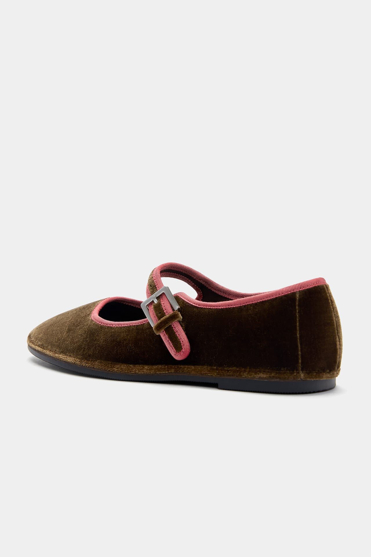 Velvet ballet flats | PULL and BEAR UK