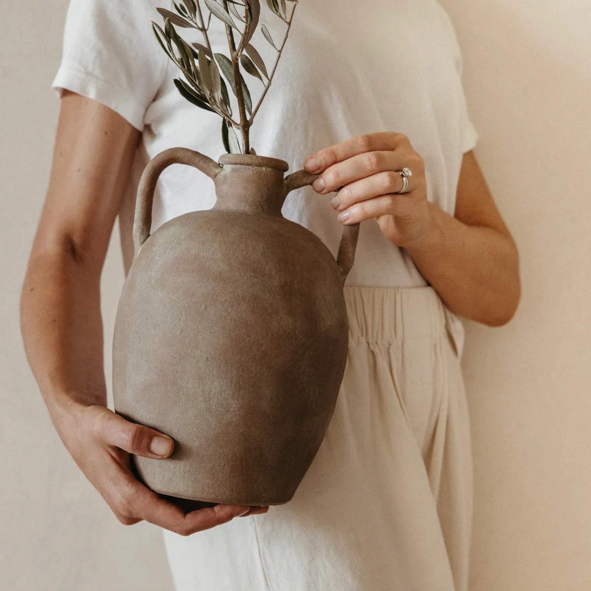 Terracotta Urn Vessel | Casa Zuma