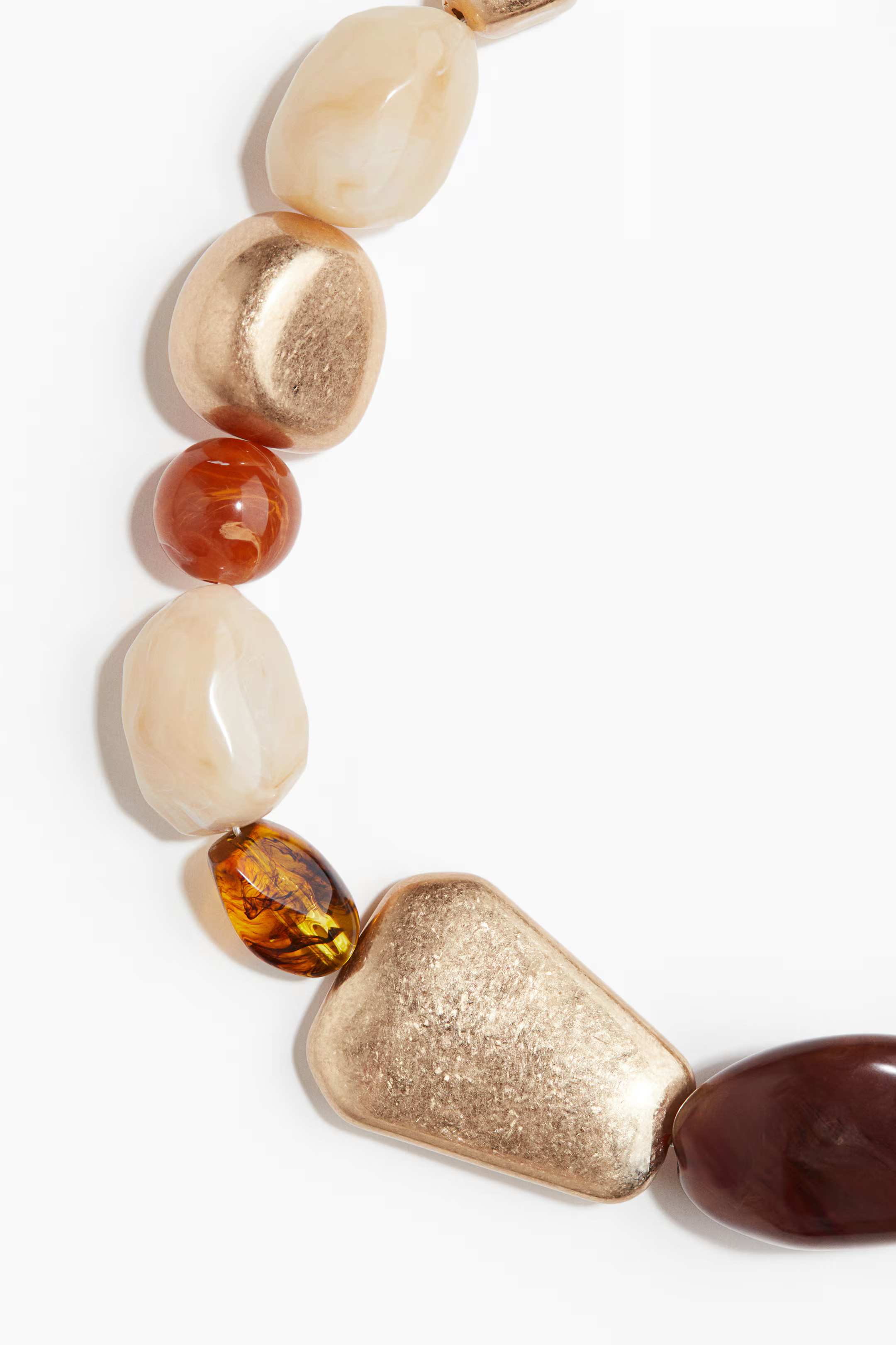 Beaded necklace | H&M (UK, MY, IN, SG, PH, TW, HK)