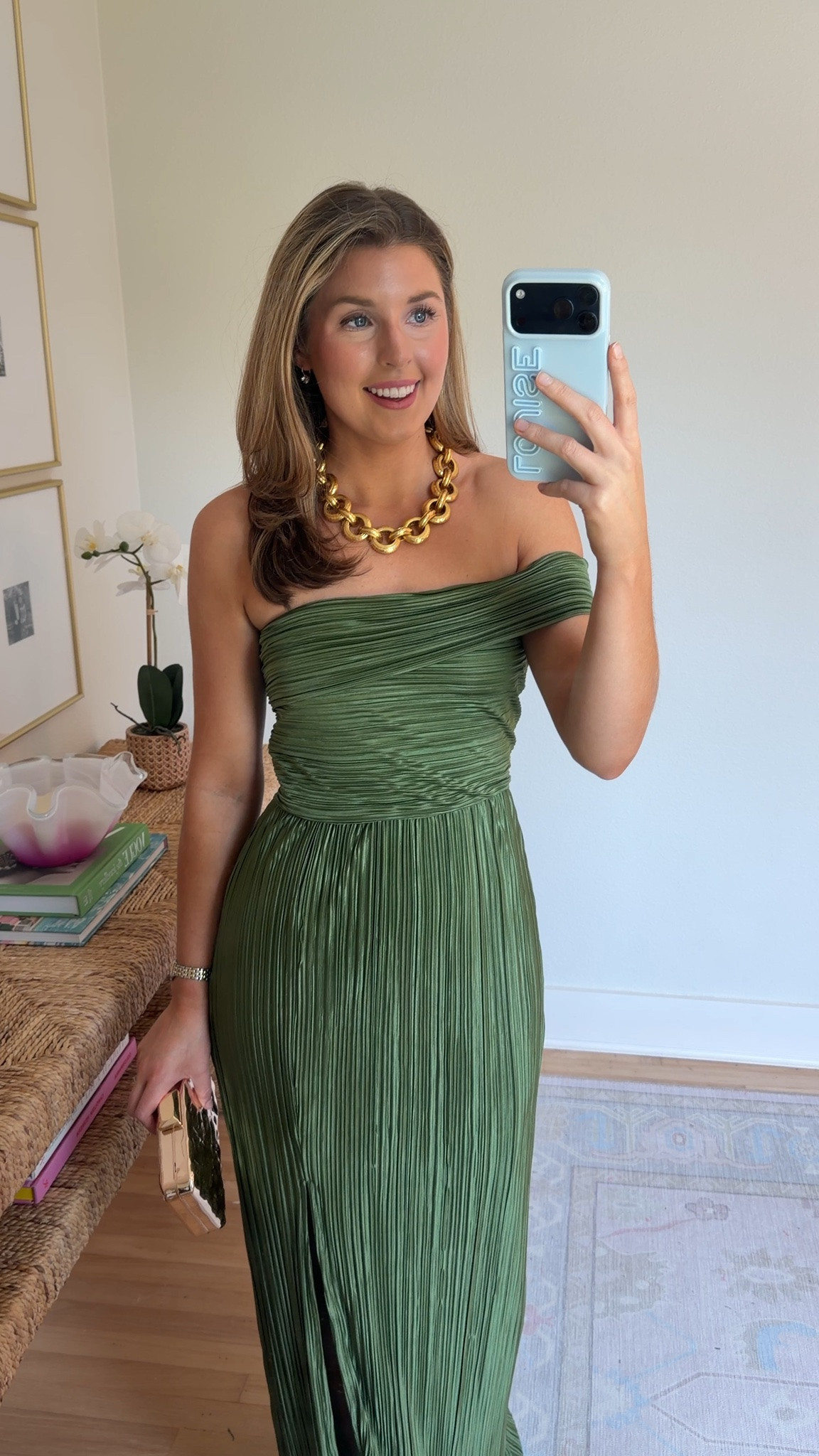 Black tie wedding guest look! Wearing a S