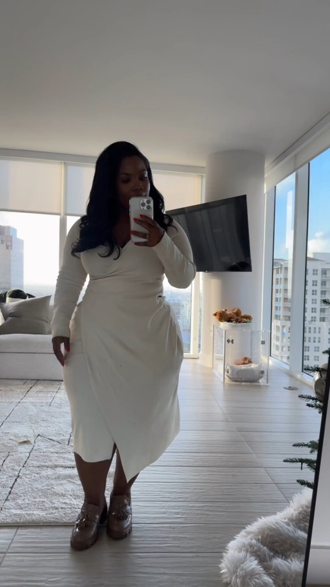 Banana Republic is up to 60% off + an extra 30% off right now 🤍

A quality wrap dress is a must have in your wardrobe - loving this one from Banana Republic lately. I have it in this cream and in burgundy and love how flattering and comfortable it is. 

The quality is impeccable- this is a staple piece that will live in your wardrobe for years to come.

The sizing is very generous. Wearing a medium here.

Dress is low stock

Banana republic sale, wrap dress, cream dress, date night, midi dress, Emmy Petit 


#LTKMidsize #LTKPetite #LTKSaleAlert