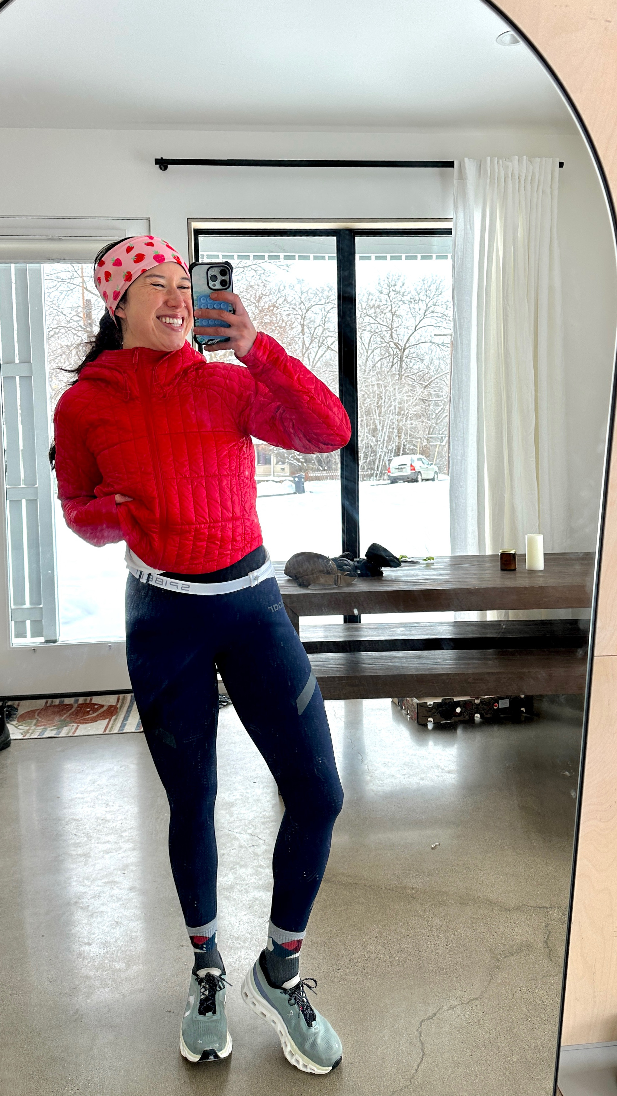 Snowing, 9F degrees (-13C), but we still made it to run club!!
Sizing:
Jacket: small (TTS)
Shoes: 9 (size up 1/2 size)
Spikes: Medium (to fit size 9+)

#LTKFitness #LTKActive #LTKSaleAlert