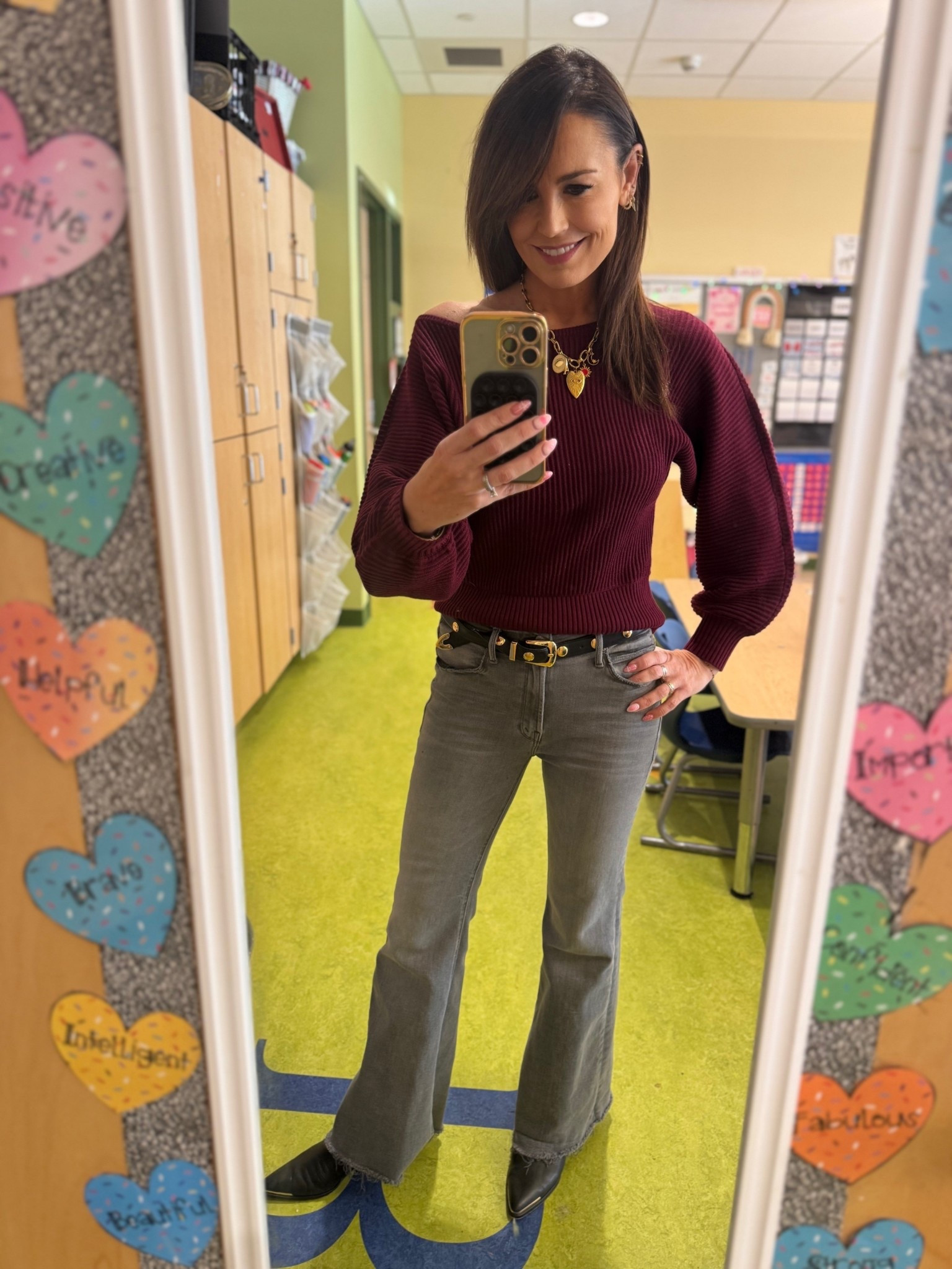 Teacher outfit
Revolve sweater
Mother jeans
Dolce Vita boot

#LTKGiftGuide #LTKootd #LTKHoliday
