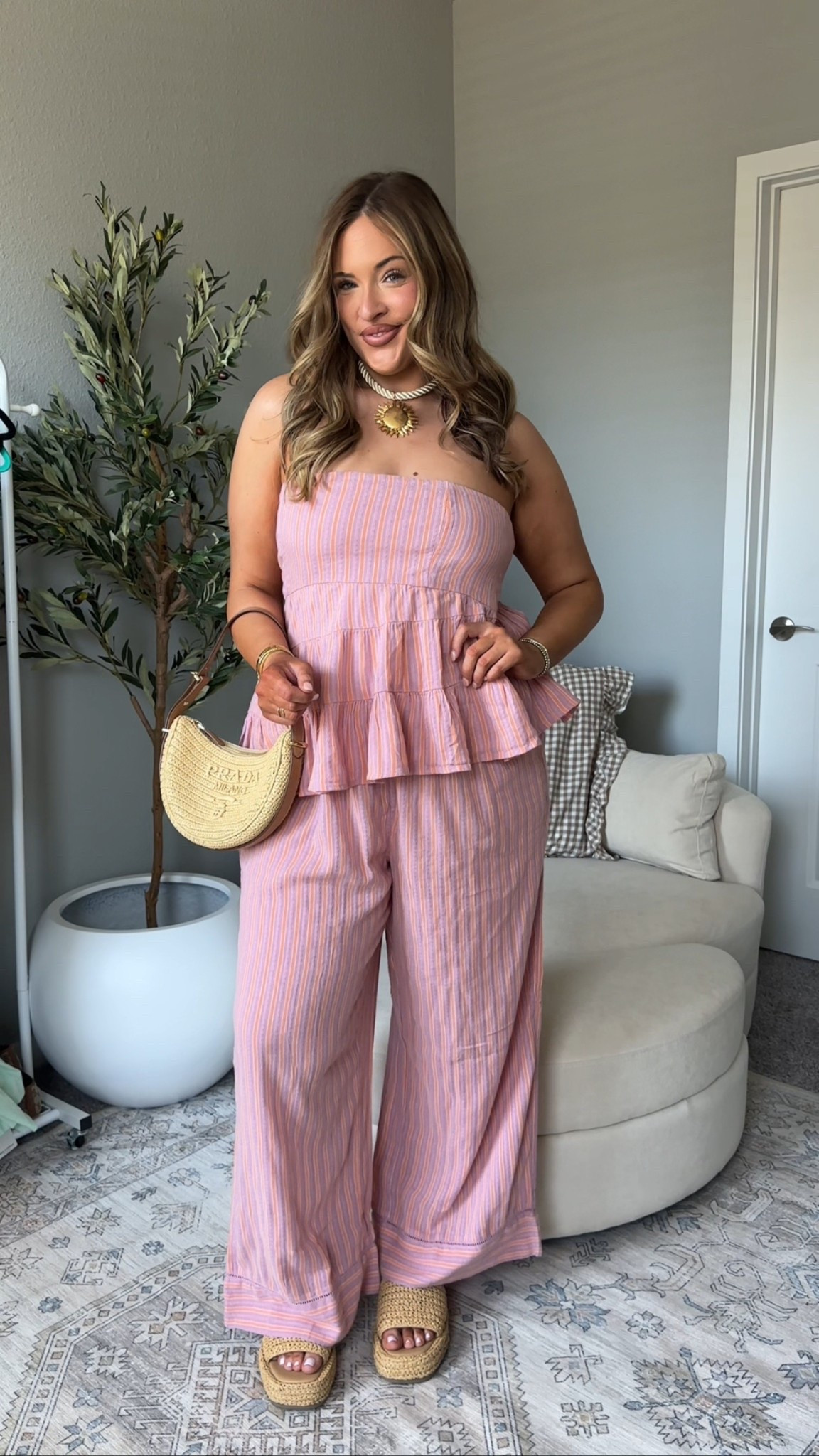 Wearing an XL! 

#LTKSeasonal #LTKMidsize