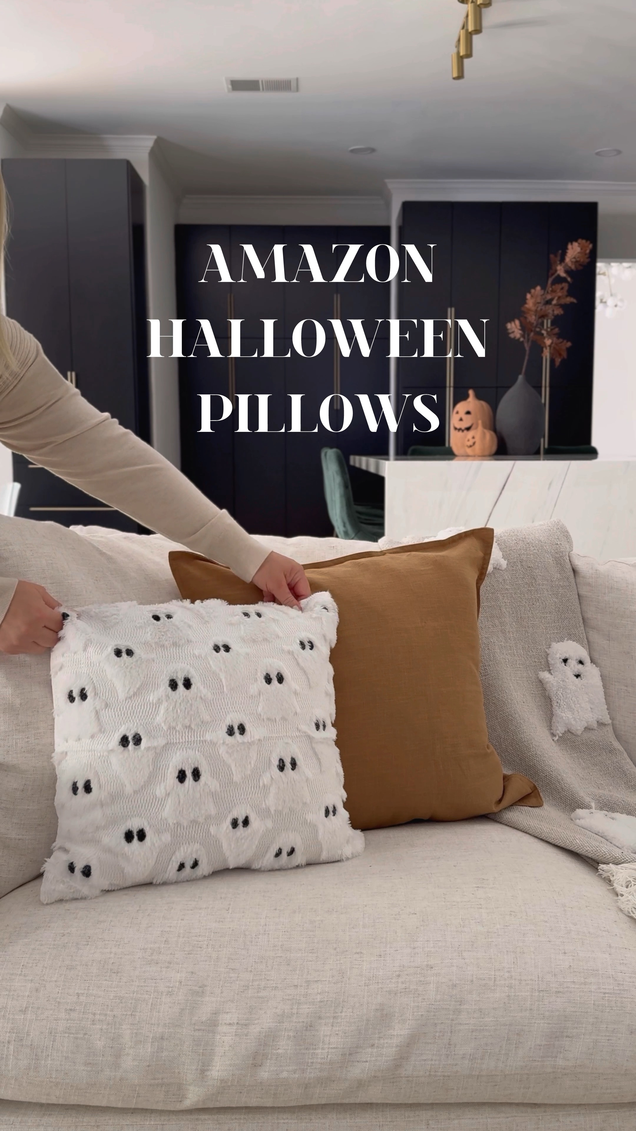 
The cutest fur ghost pillows add a modern Halloween twist in your decor.  You will need inserts as these are sold as just the covers.

Super soft! A set of 2 is under under $30.  Mine are 18”x18”

#halloween #halloweendecor #pillows #spookyszn #amazon #amazonfinds #decor #halloweenfinds #halloween2024

#LTKVideo #LTKHome #LTKFindsUnder50