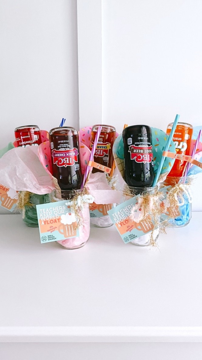 Teachers Keep Our World A Float Printable for Teacher Appreciation Week 2025

Teacher gift idea / teacher appreciation gift / root beer float diy gift / the letter Vee 

#LTKSeasonal #LTKGiftGuide