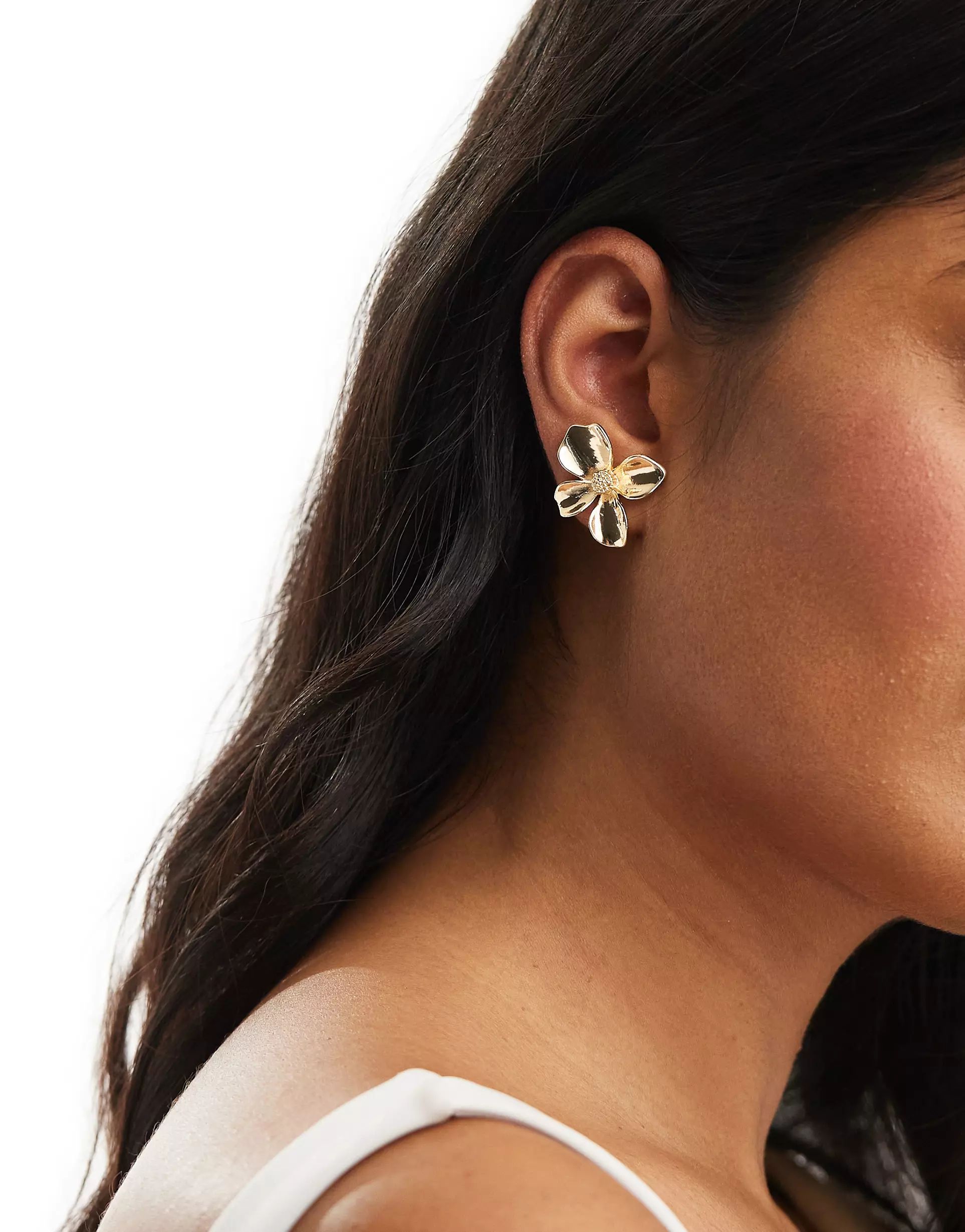 ASOS DESIGN stud earrings with small floral design in gold tone | ASOS | ASOS (Global)