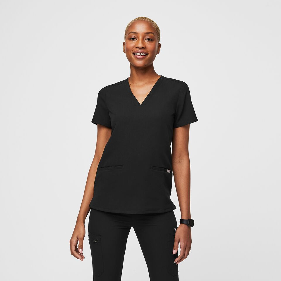 Women's Casma Three-Pocket Scrub Top™ - Black · FIGS | FIGS