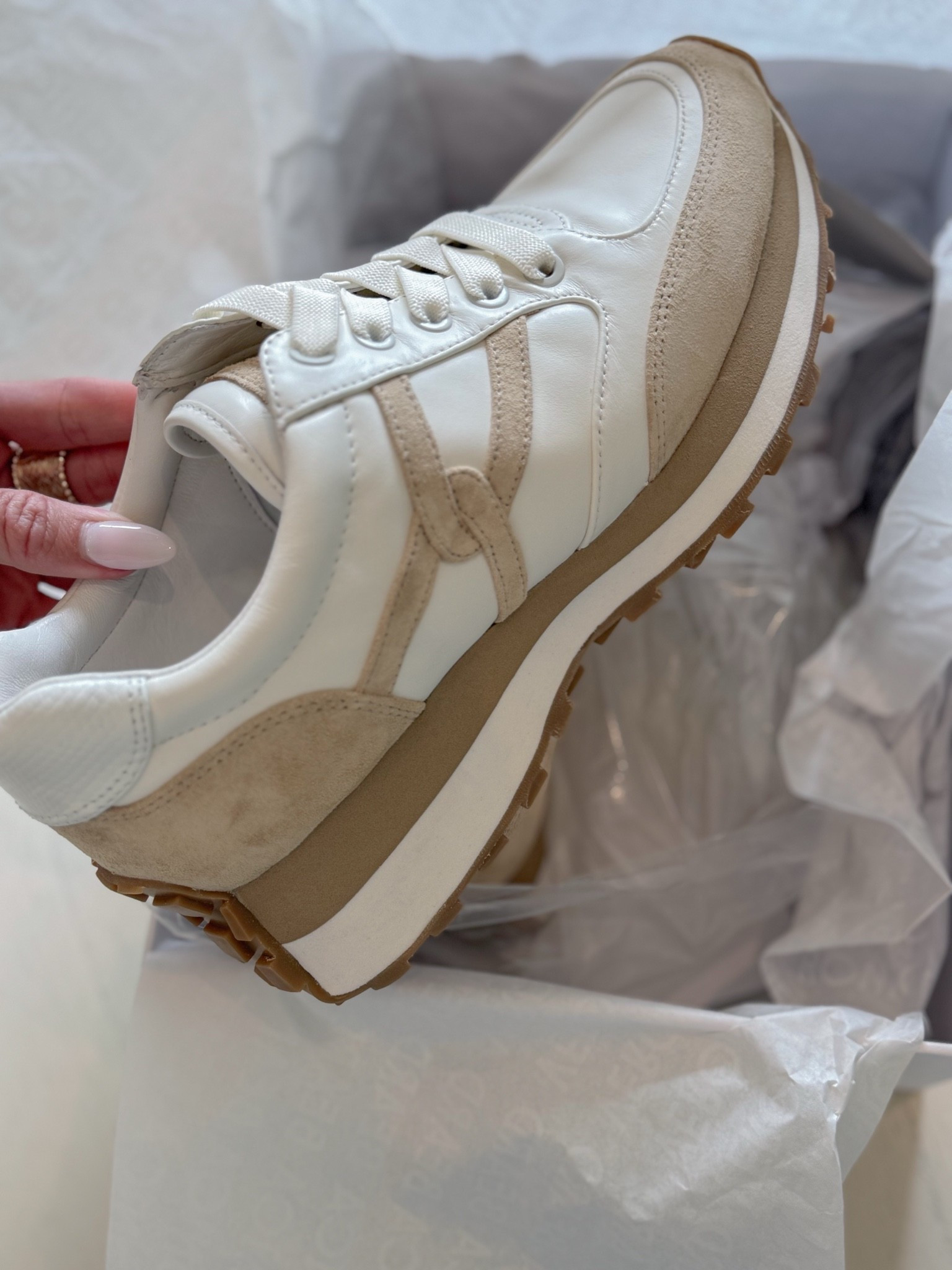 My favorite stylish sneaker!✨ I have in two colors and if you know you know these make your sneaker fit days look chic👌🏻

#LTKdayinmylife #LTKfitnessgoals #LTKActive