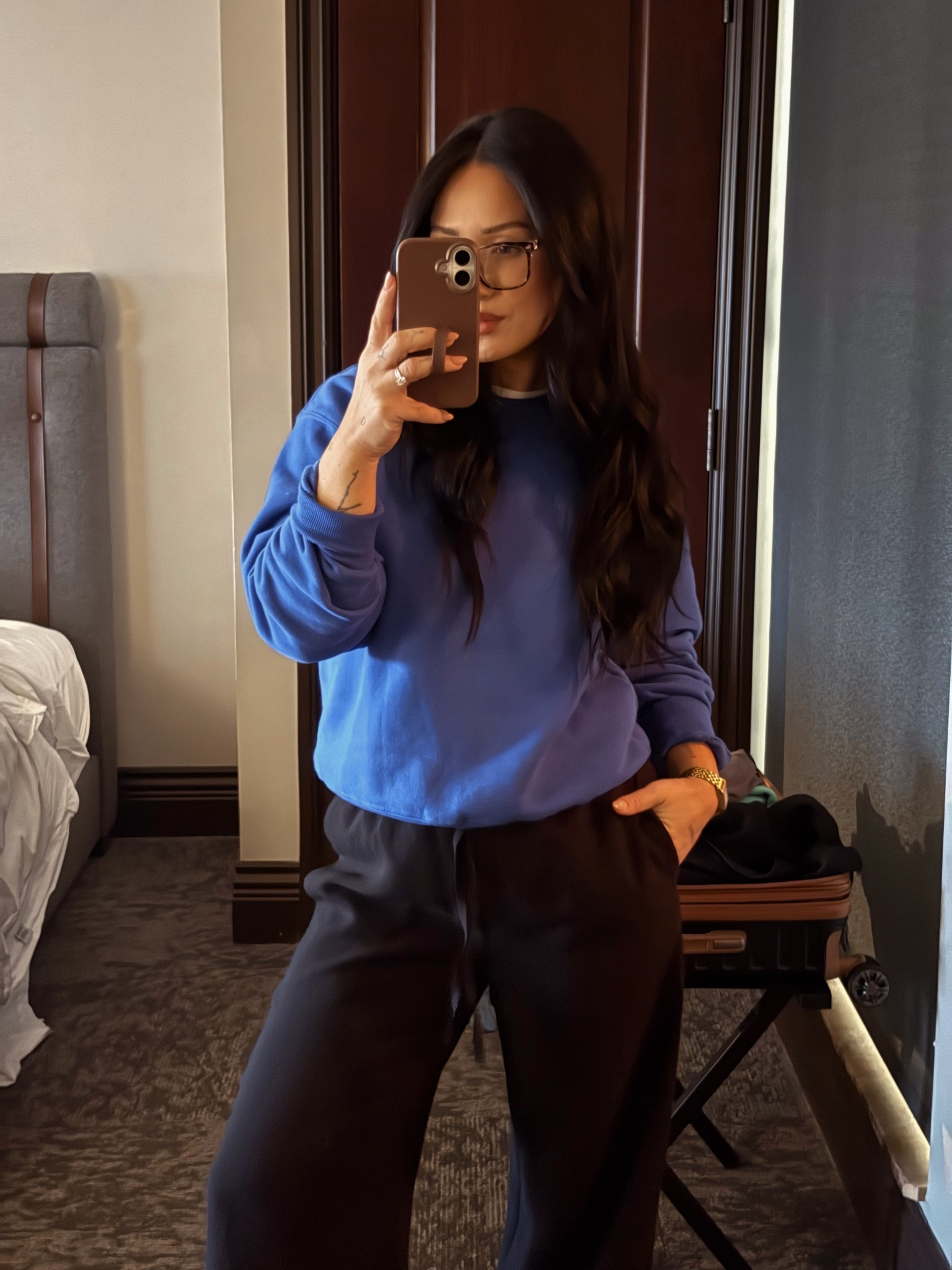 You will have to pry these lodge pants from my cold dead hands. 


Top || XS 
Bottoms || SMALL short 


#aritzia #petite 