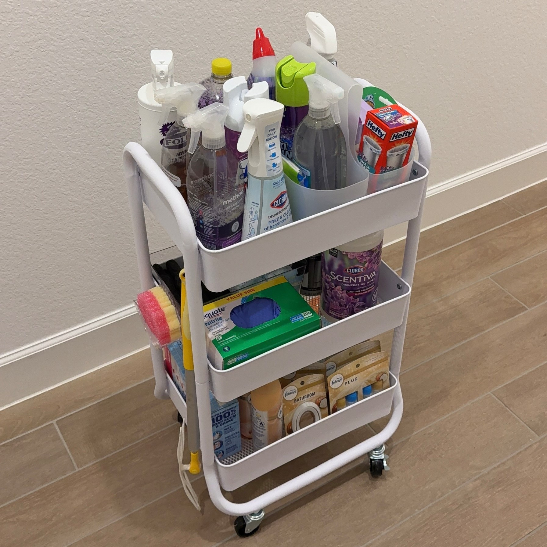 cleaning cart baddie alert 🚨 