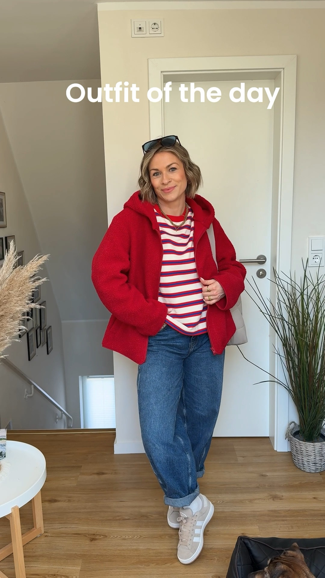 Mein farbiges Outfit von heute. Farbe bringt einfach gute Stimmung ins Spiel und macht happy❤️🥰 #Rot #TeddyJahke #Streifen #Angels #GotBag #JJXX #BarryJeans #StreifenShirt #Sonnenbrille #Gestreift #Farbenfroh #Bunt #Campus #Adidas #Sneaker #aboutyou