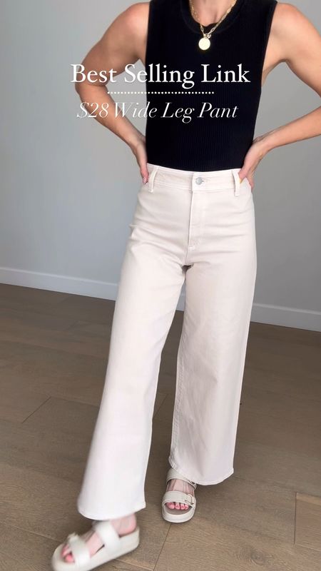 This has been the best selling wide leg pant for the past five weeks, it comes in six colors and now denim too. Only $28,  It’s my favorite fit. I’m wearing a size 2.

#Widelegpants #Jeans #springoutfit #springpants #targetstyle