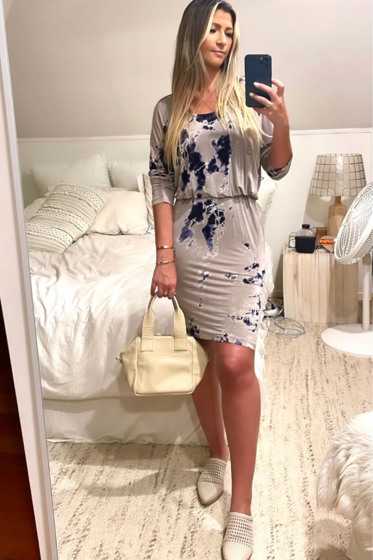 Sophisticated look. Inspiration outfit. Grey dress.
Tie die dress. Neutral bag. Neutral shoes. #fashioninspiration #stylingideas
#tiedyedress #creambag #smallbag #creammule #mule #Neutrals 
#LTKStyletip #LTKFashion #LTKFit

#LTKstyletip #LTKfit #LTKtravel