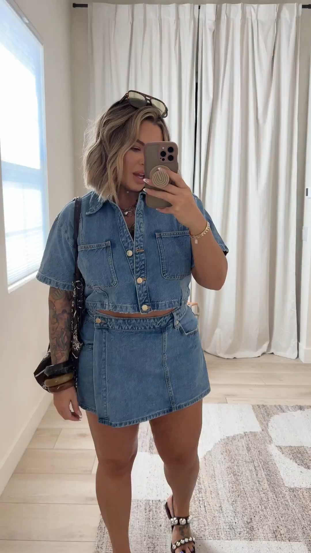 Size xl in both items I recommend sizing up. 
Also size up in sandals 
#zara #freepeople #midsize 

Follow my shop @shaynaslife on the @shop.LTK app to shop this post and get my exclusive app-only content!

#liketkit 
@shop.ltk
https://liketk.it/58WGD

#LTKFindsUnder100 #LTKStyleTip #LTKFindsUnder50