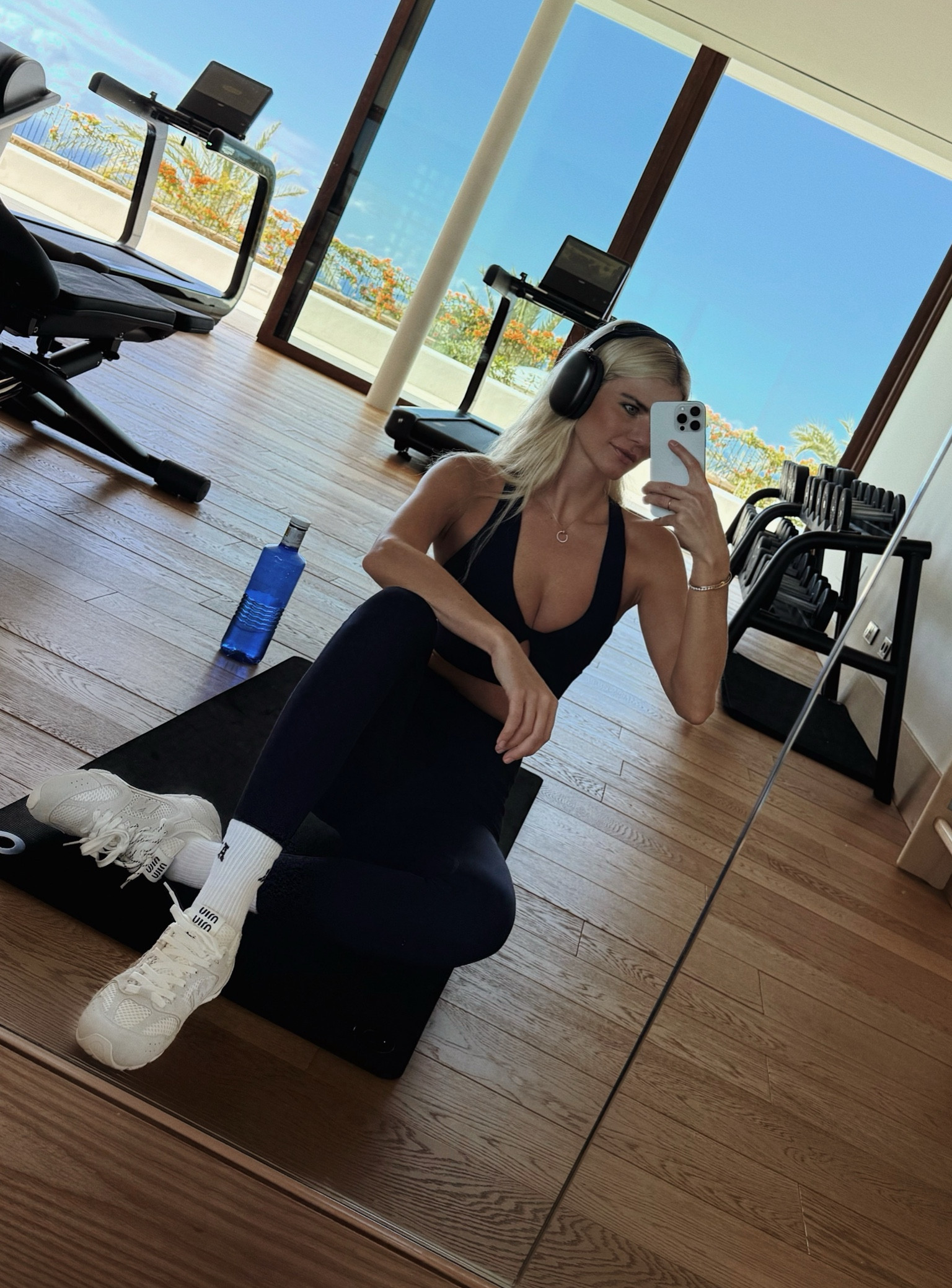 I am wearing
- Fabletics leggings & top (size S)
- miumiu x new balance sneaker 

#apple #headphones #workout #gymset #gym #miumiu #sneaker #work #gym #sun #fit #matchingset #fitness

#LTKworkwear #LTKspring #LTKfitness