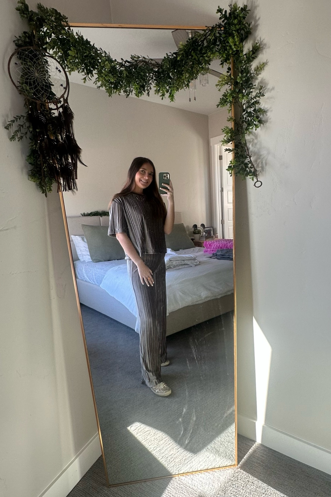 Who doesn't love a velvety set? 

#LTKBeauty #LTKFindsUnder100 #LTKSeasonal