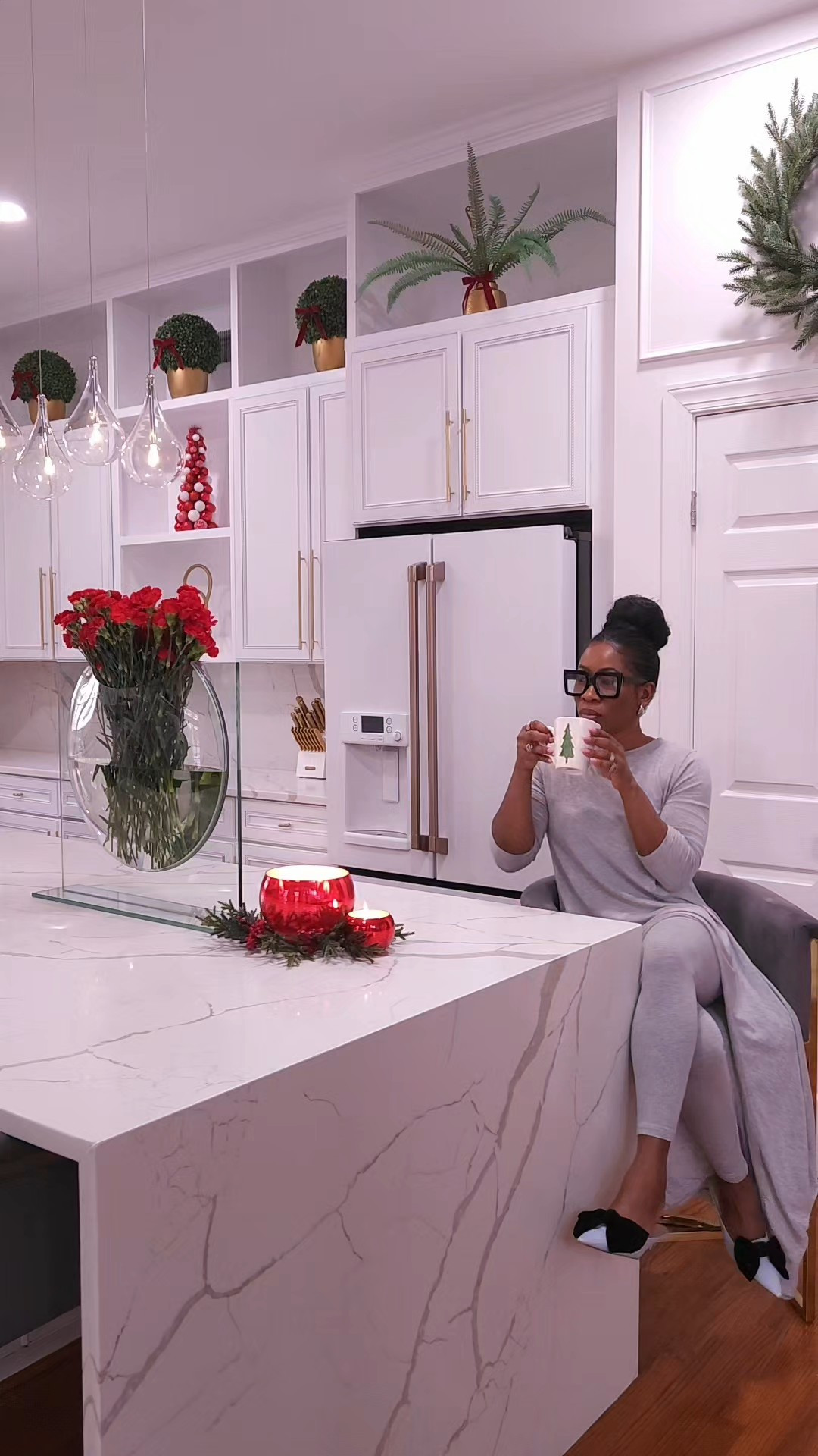 My favorite ZGALLERIE vase is on sale!!! A must have✨️

#LTKHome #LTKSaleAlert #LTKHoliday