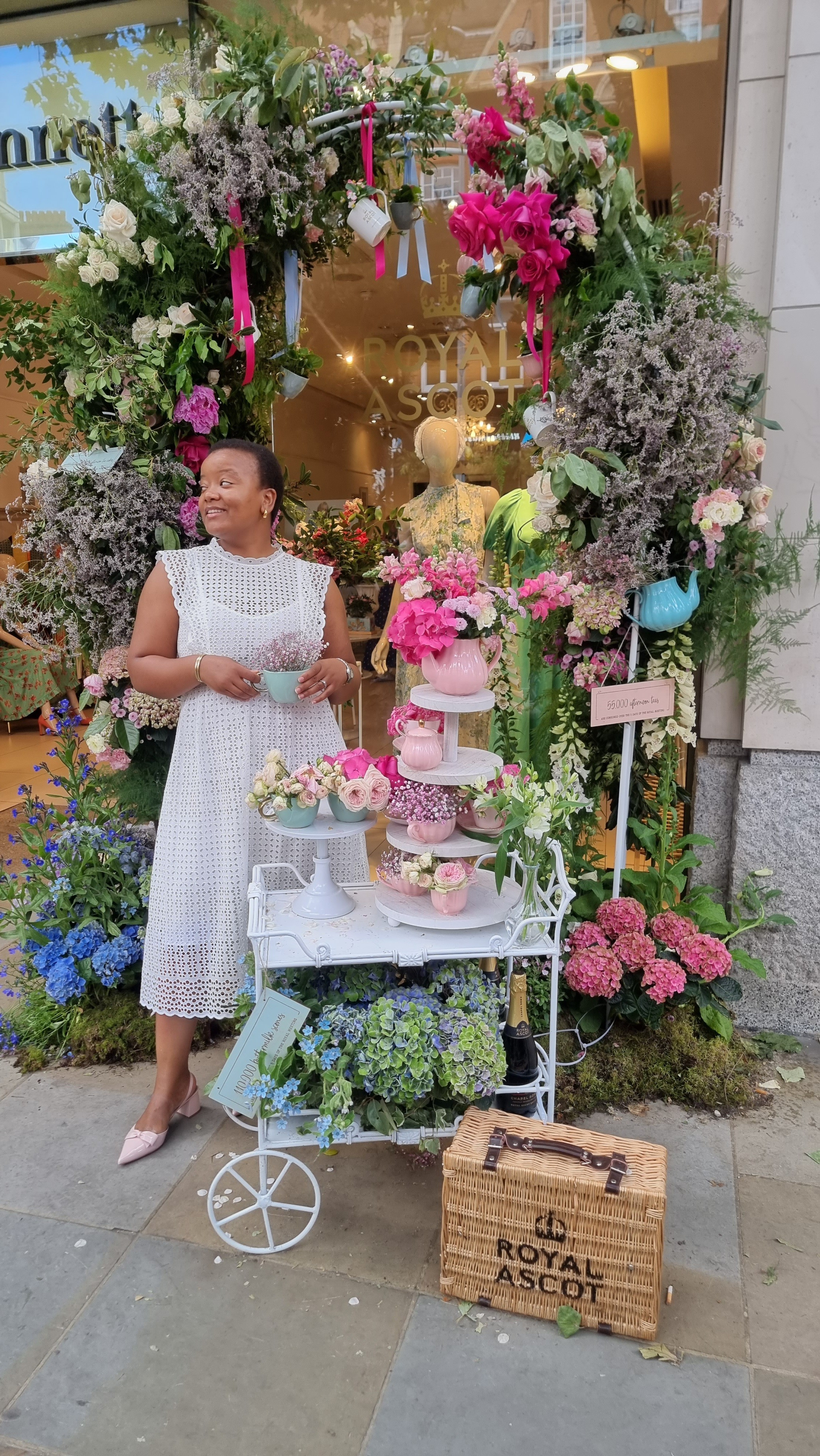 Raceday ready #royalascot #raceready #summeroutfitsGet 15% off LK Bennett with discount code CALYCIOUSLOVES15#weddingguest #sundayoutfit #summerdresses #broderie #anglaise

#LTKeurope #LTKparties #LTKstyletip